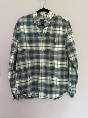 American Eagle Outfitters Blue and White Plaid Button-Down Shirt size L Slim Fit